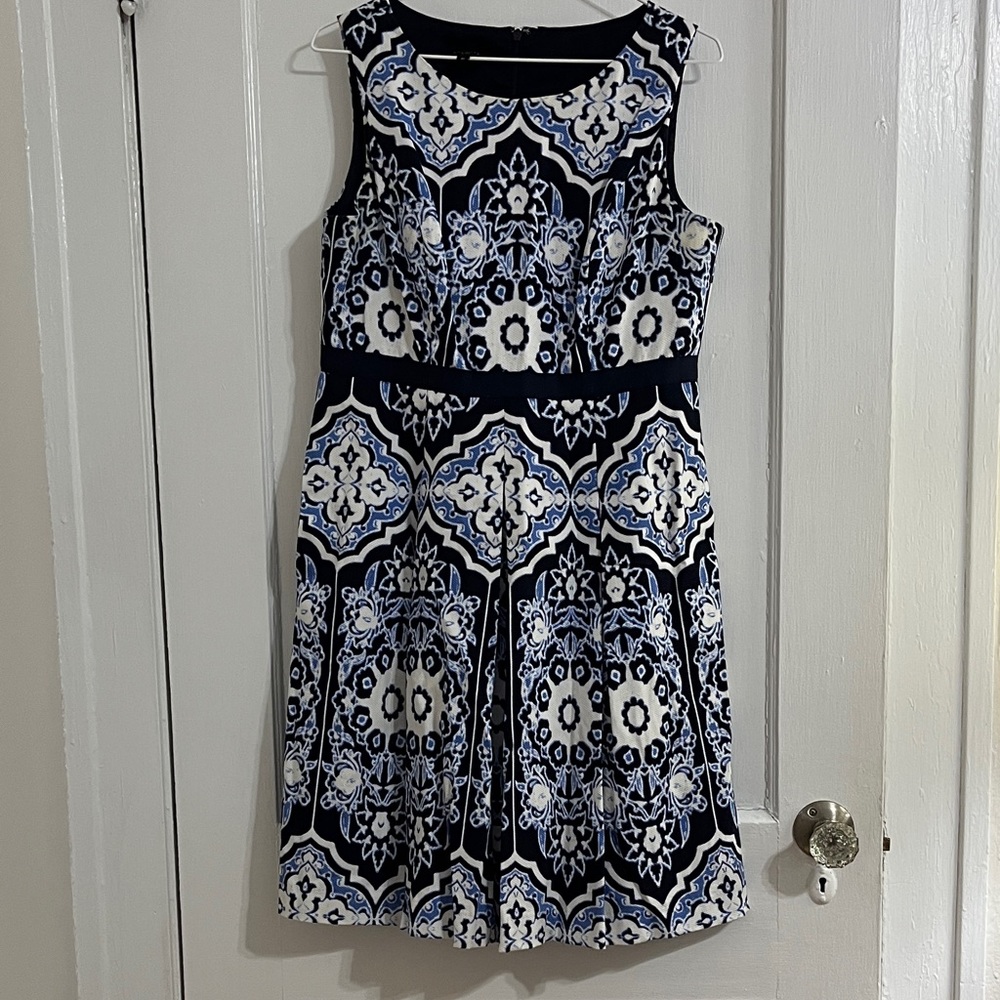 Talbots Sleeveless Pleated Dress Size 8P